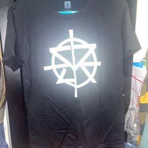 Woman’s XL WWE Seth Rollins tshirt